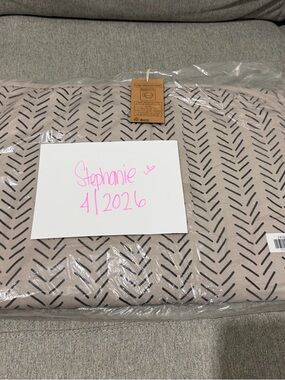 Kyte BABY Khaki Herringbone Toddler Blanket